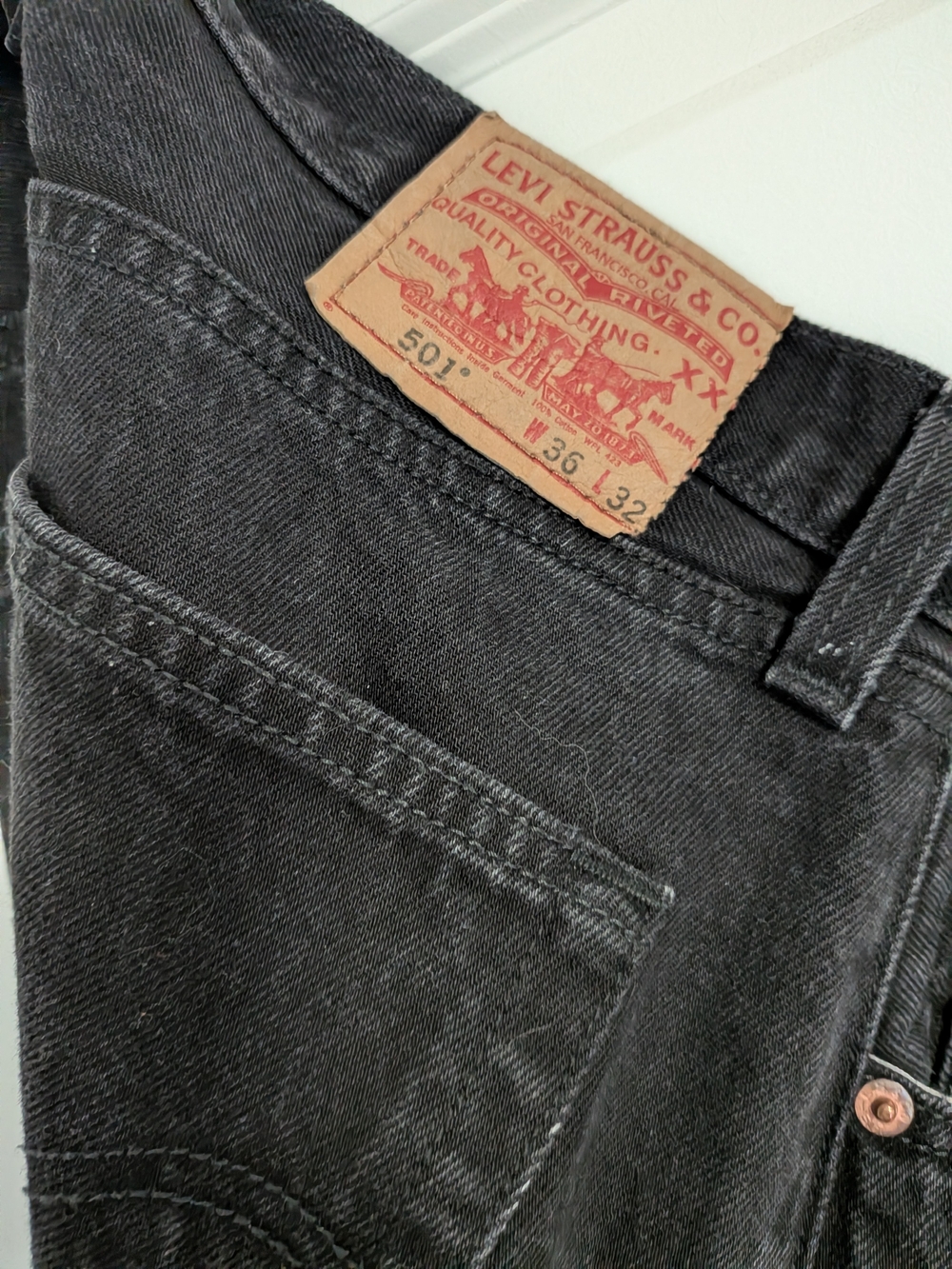 Levi's Slim Straight Men's Jeans in Washed Black 36W 32L Tight Fit